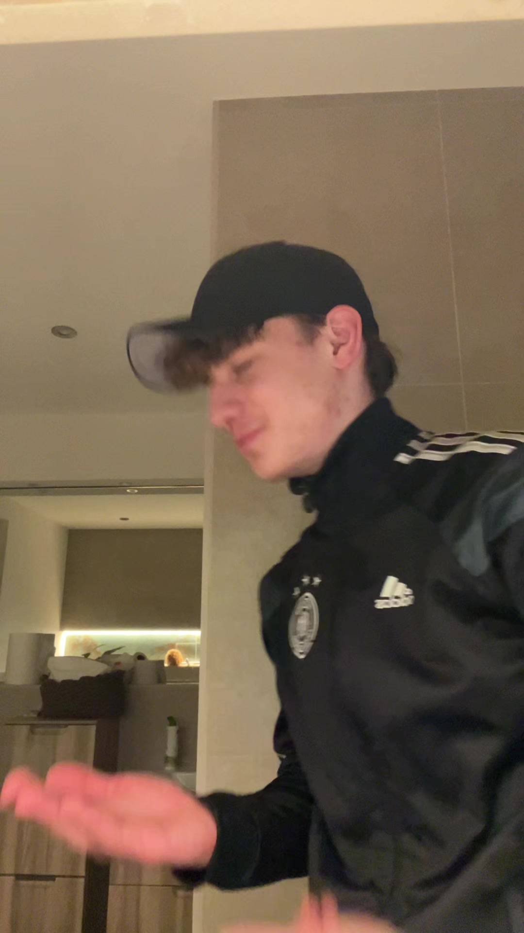 @juliansechsvier