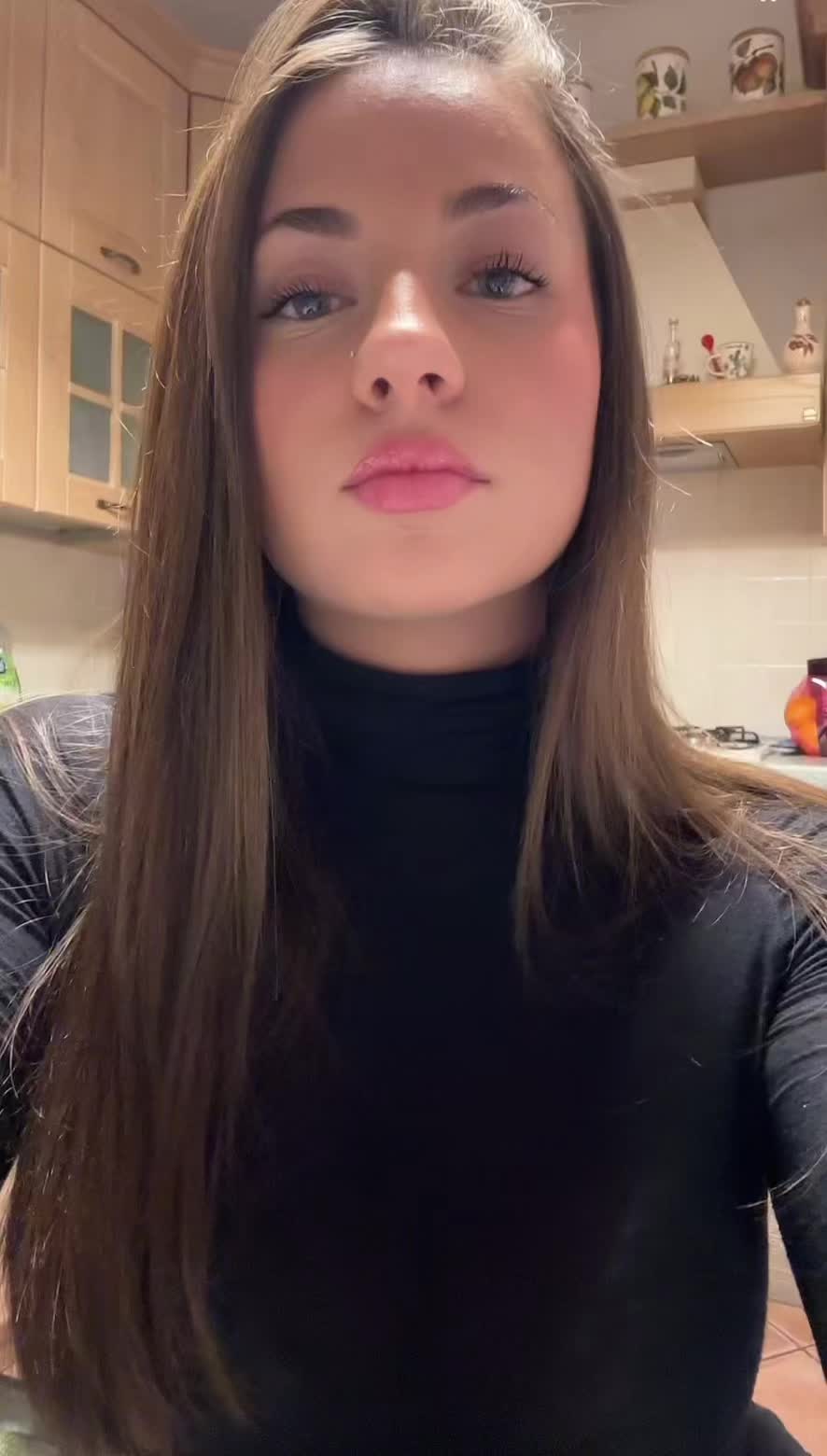 @👸🏼