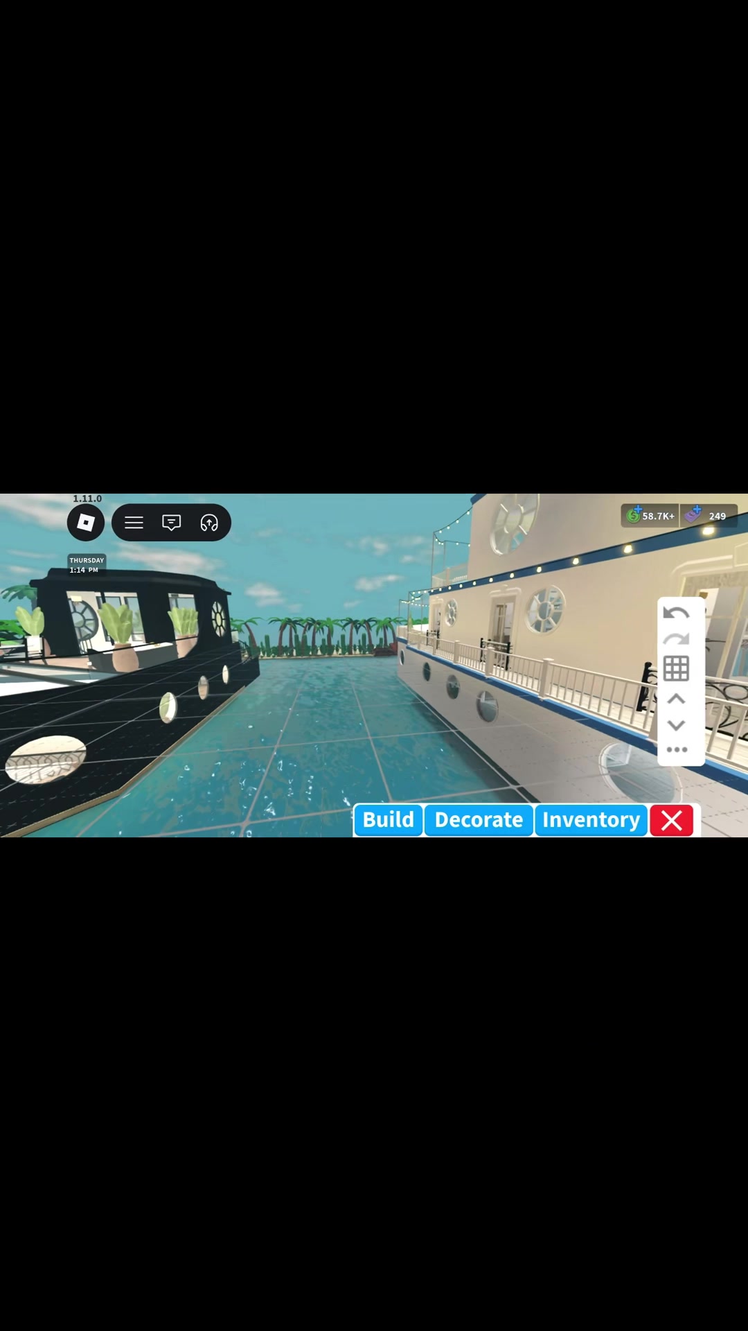 @Bloxburbian Girl