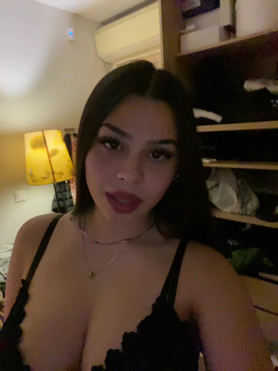 @la