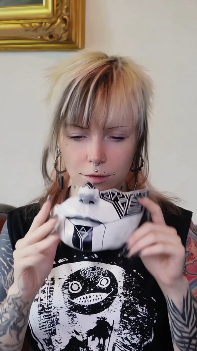 @KuroMiketsu