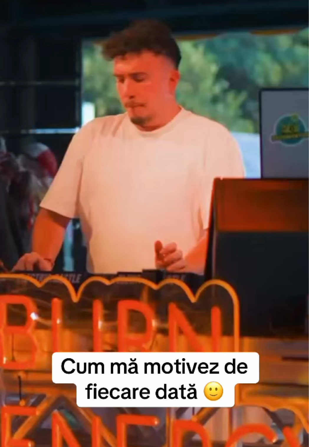 @Dj Christian Thomson