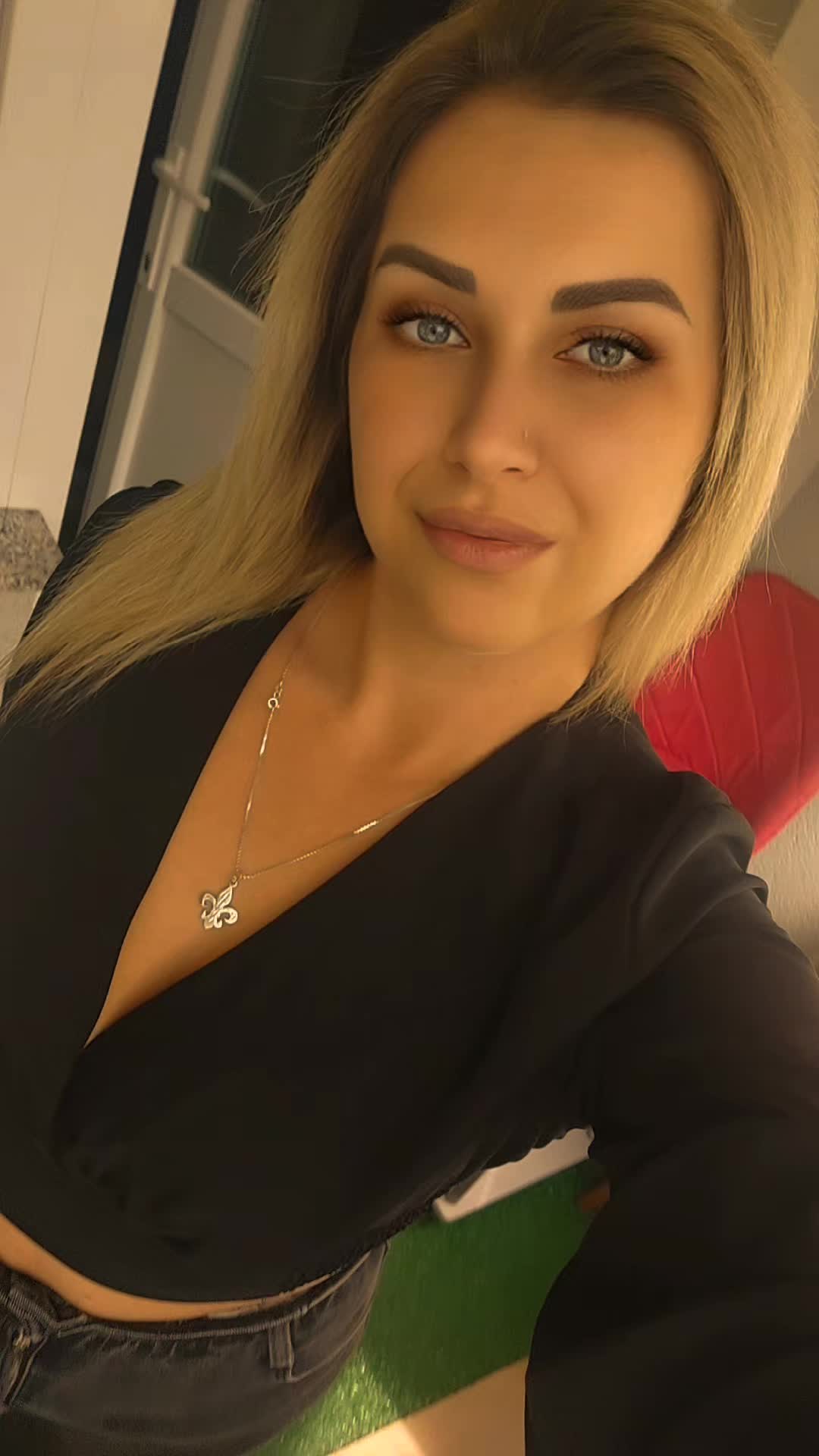 @Samra ⚜️💞