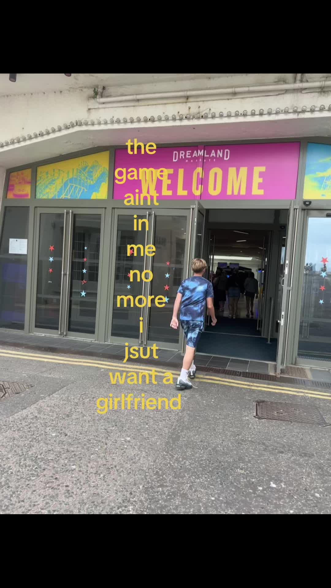 @👤
