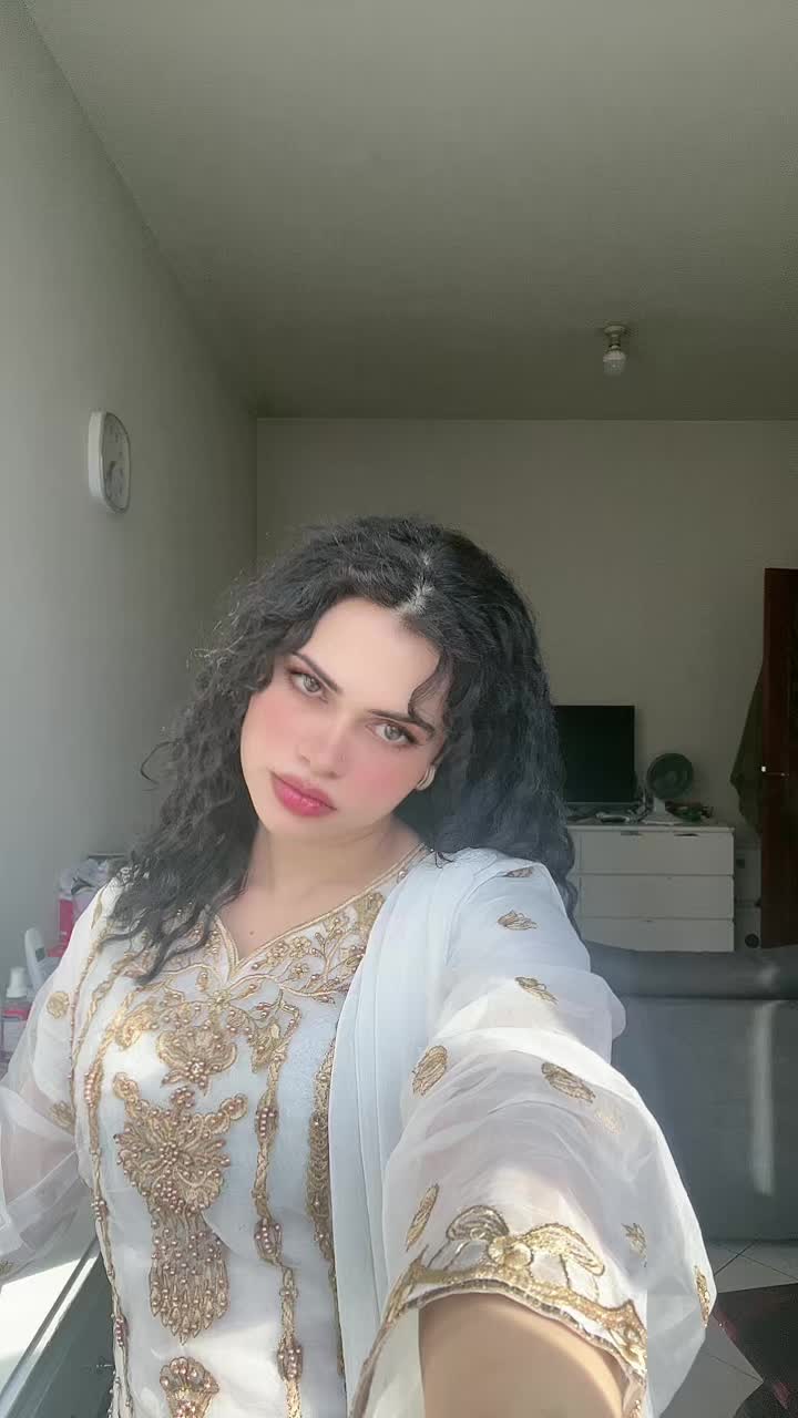@AMO💎