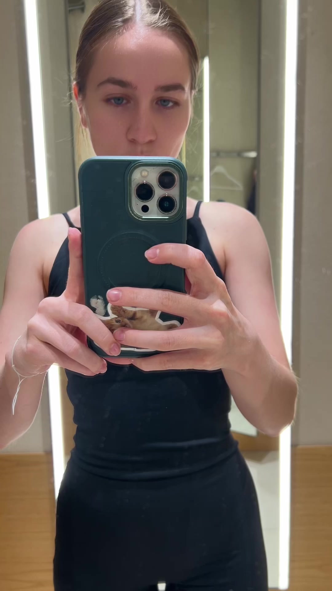 @sonya_dmr