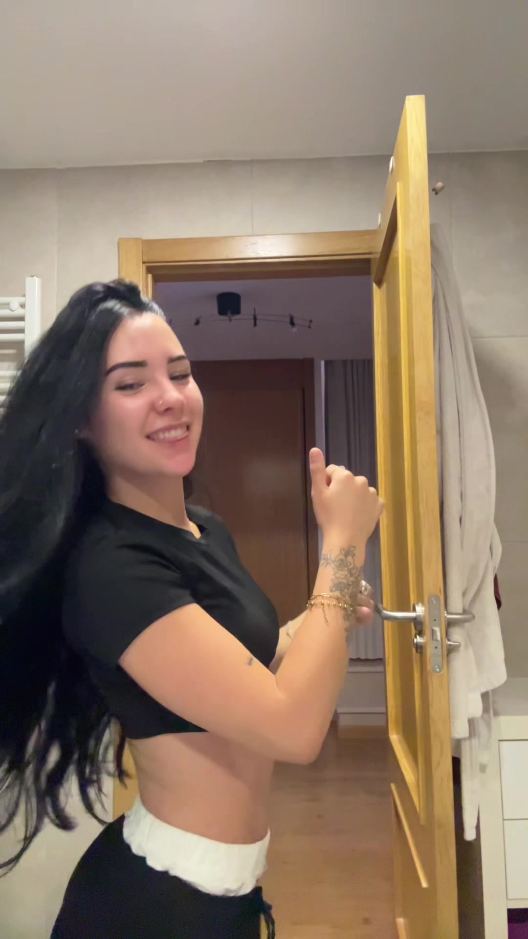 @loreeeenaa_