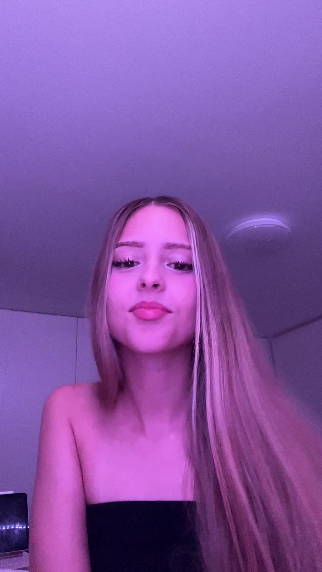 @𝒍𝒐𝒓𝒆