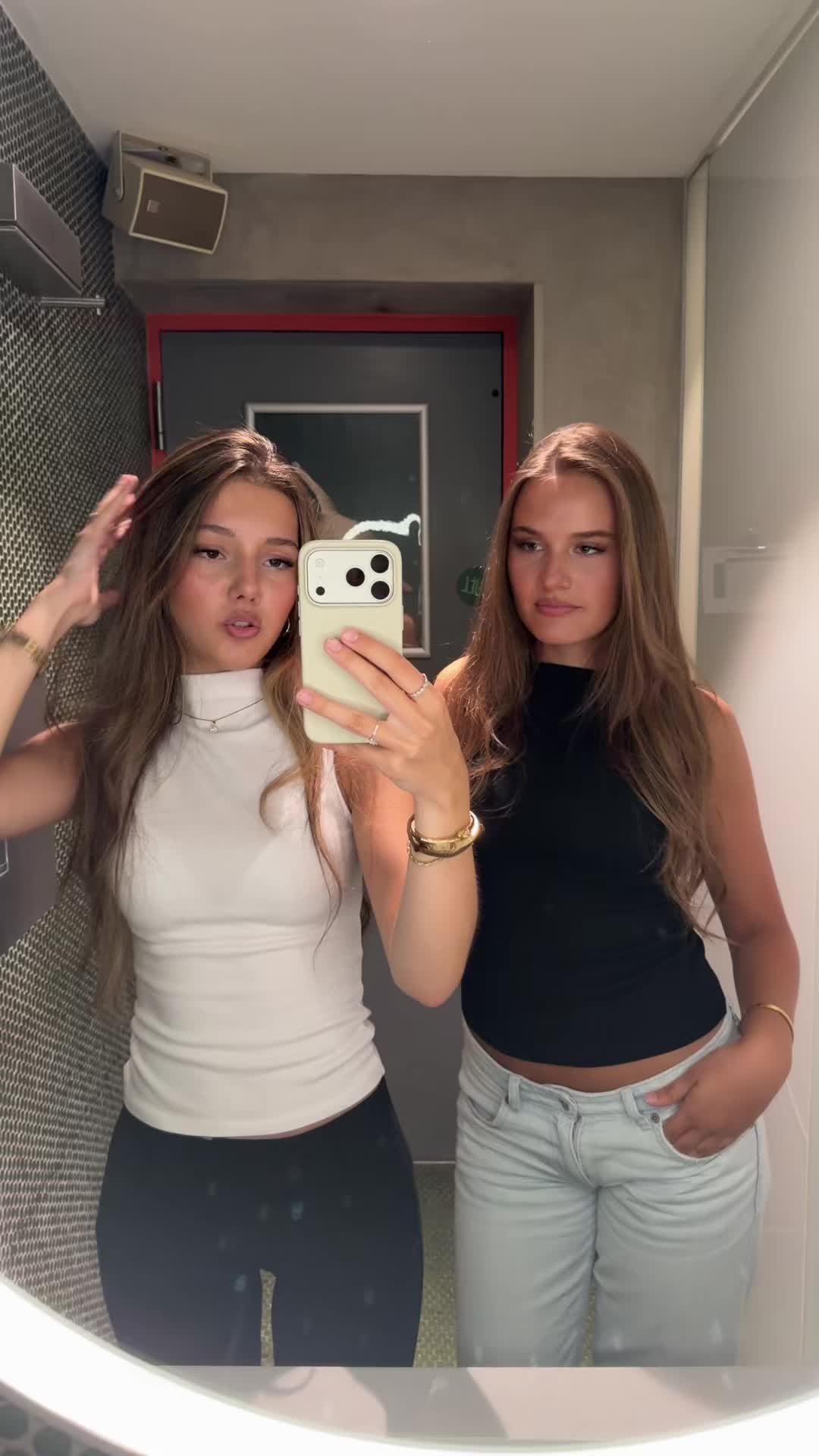 @👯♀️