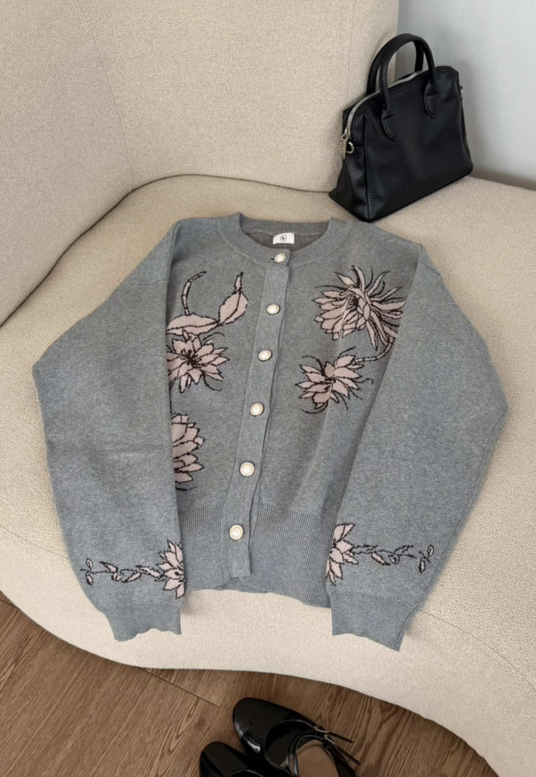 @Luknits.id