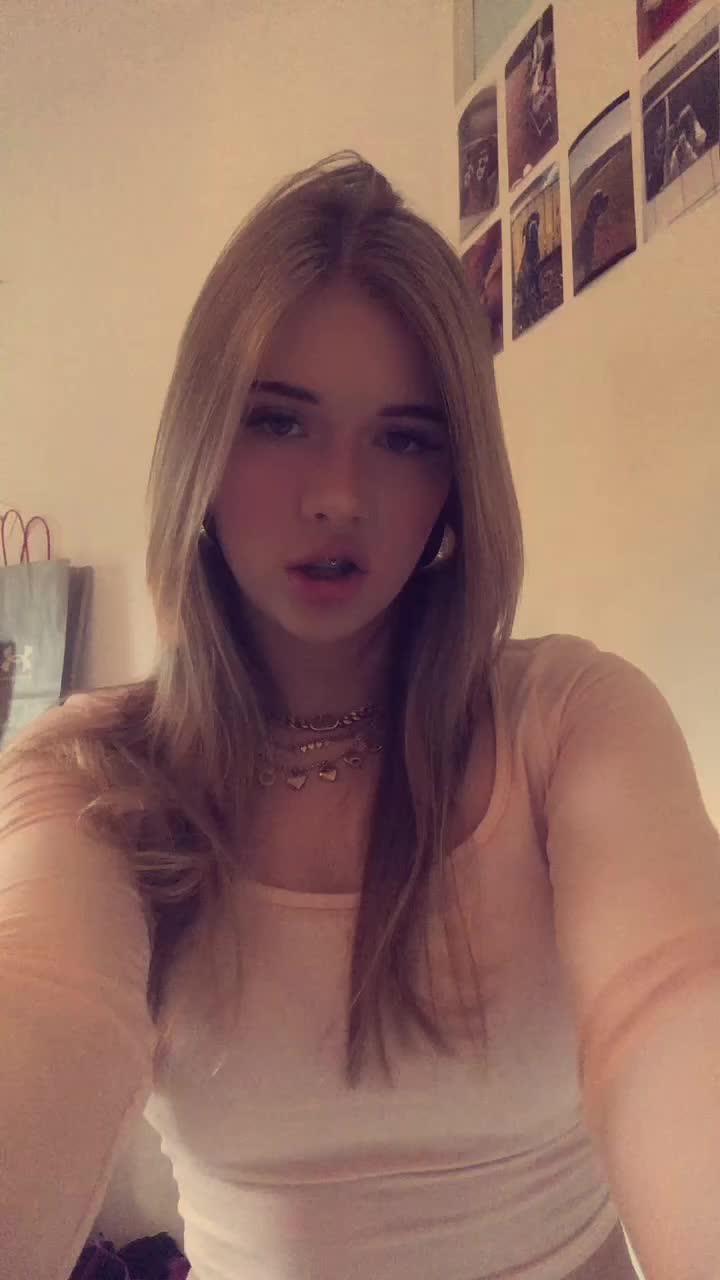 @𝐅𝐋𝐄𝐔𝐑 𝐒𝐎𝐏𝐇𝐈𝐄