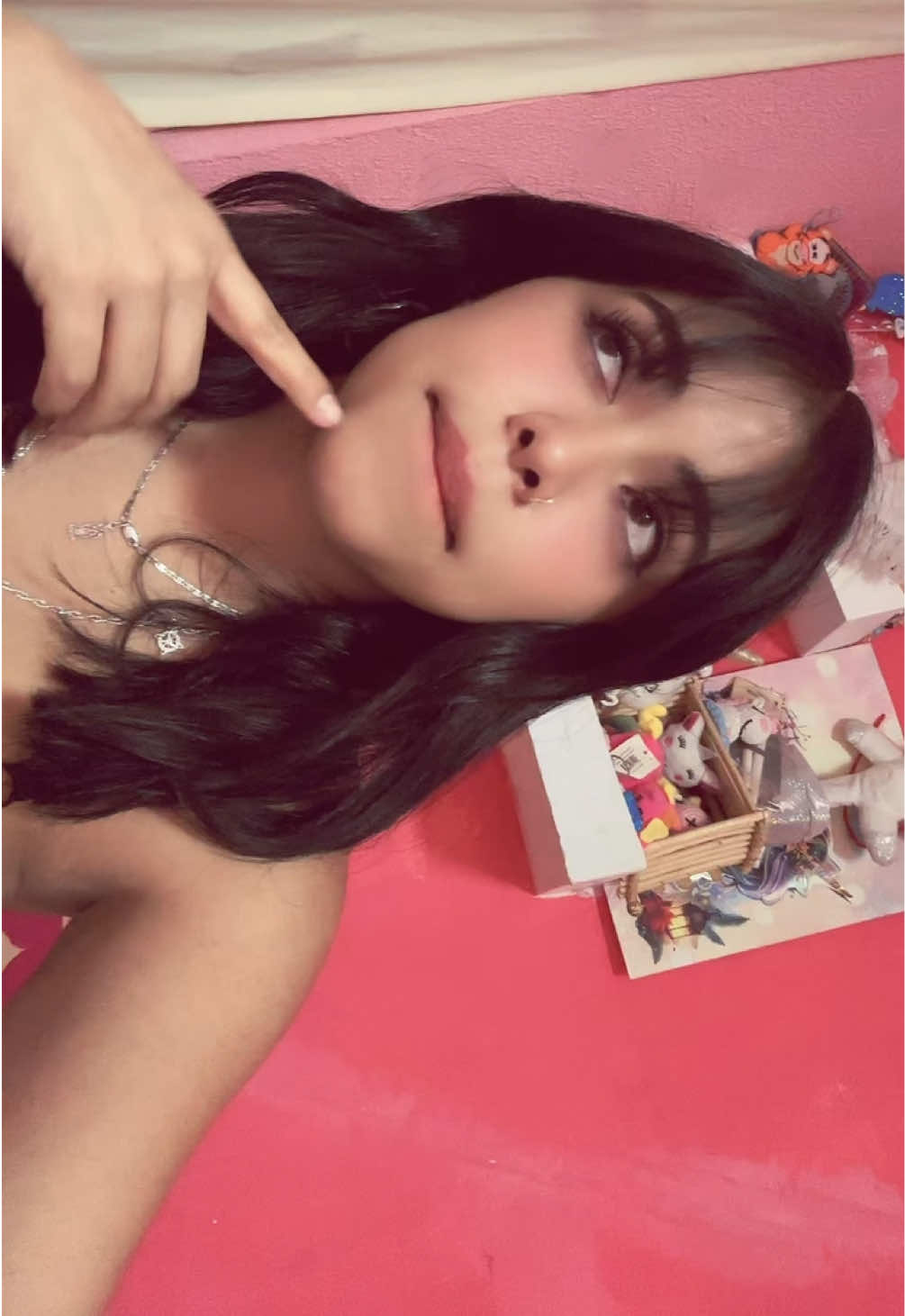 @👧🏽🫧✨