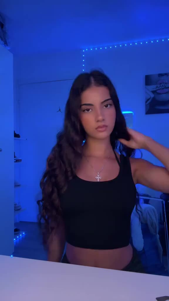 @👠