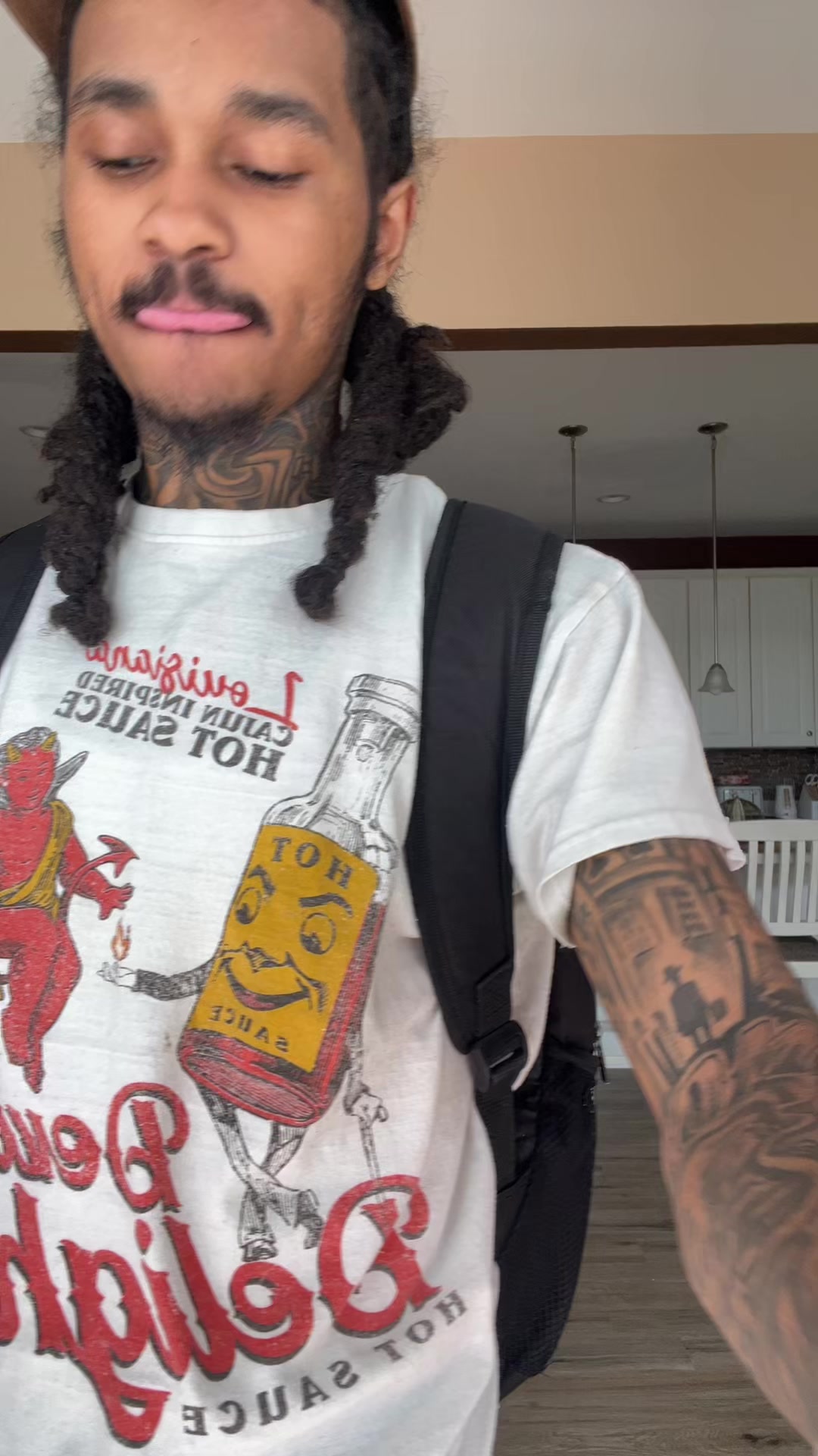 @🎒