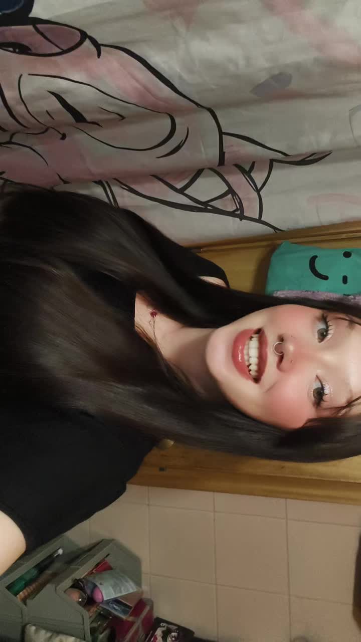 @Laariiiitaaa