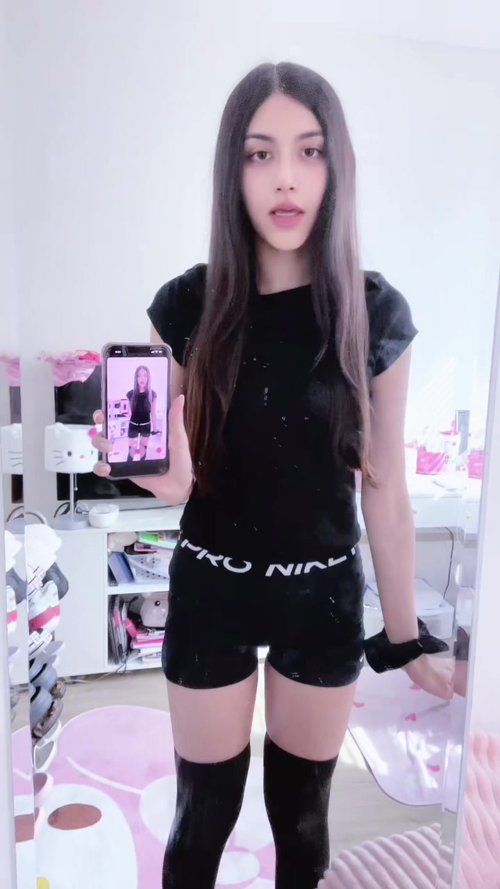 @⋆˚࿔ Sofia/소피아 𝜗𝜚˚⋆⁷