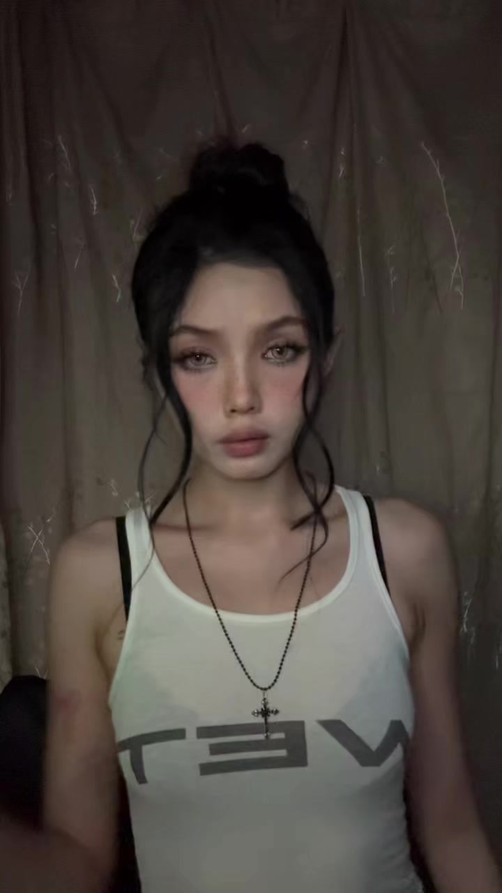@𝓥𝓲𝓿𝓲𝓪𝓷&dagger;