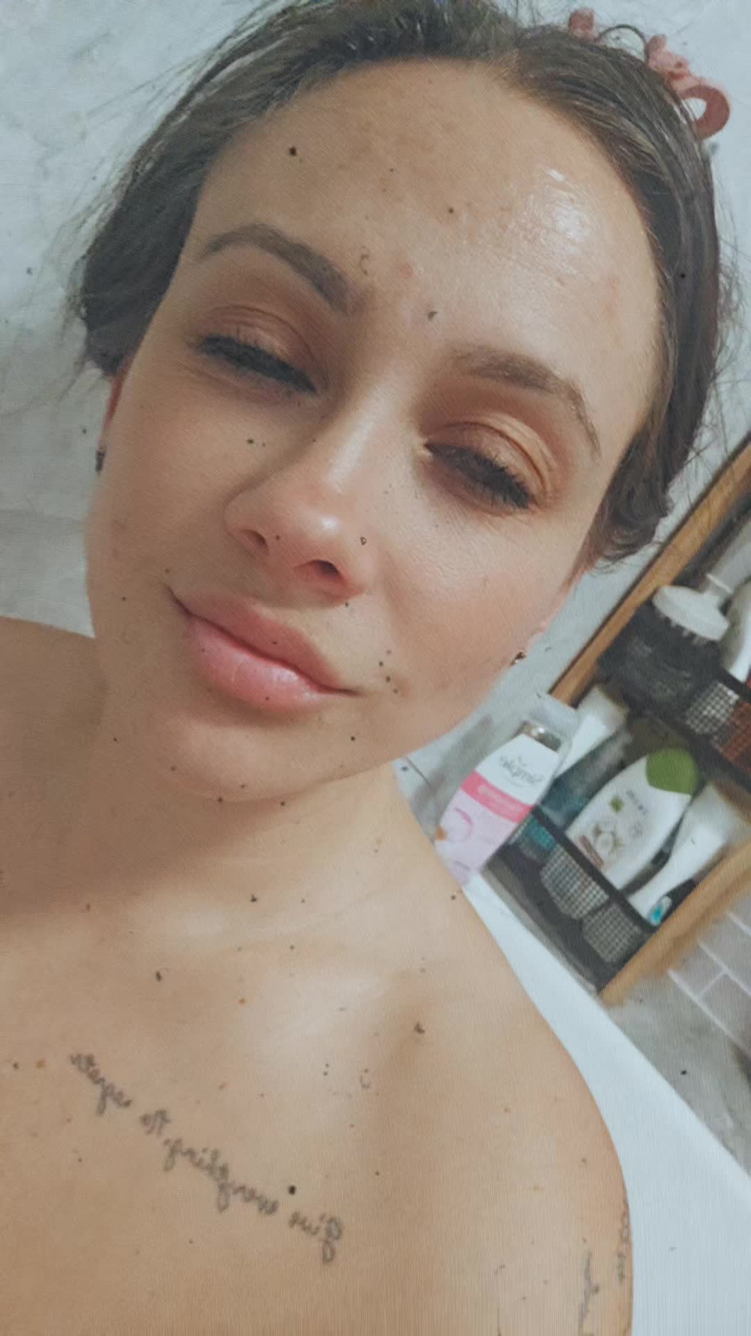 @Live♥️Love♥️Laugh