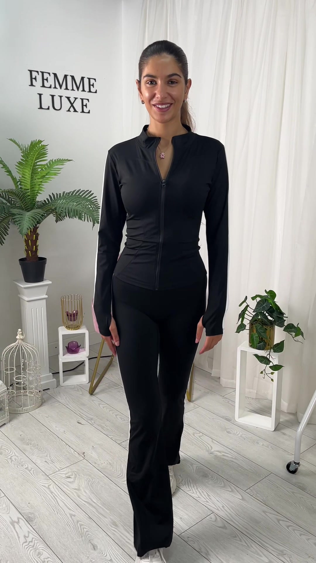 @FemmeLuxe