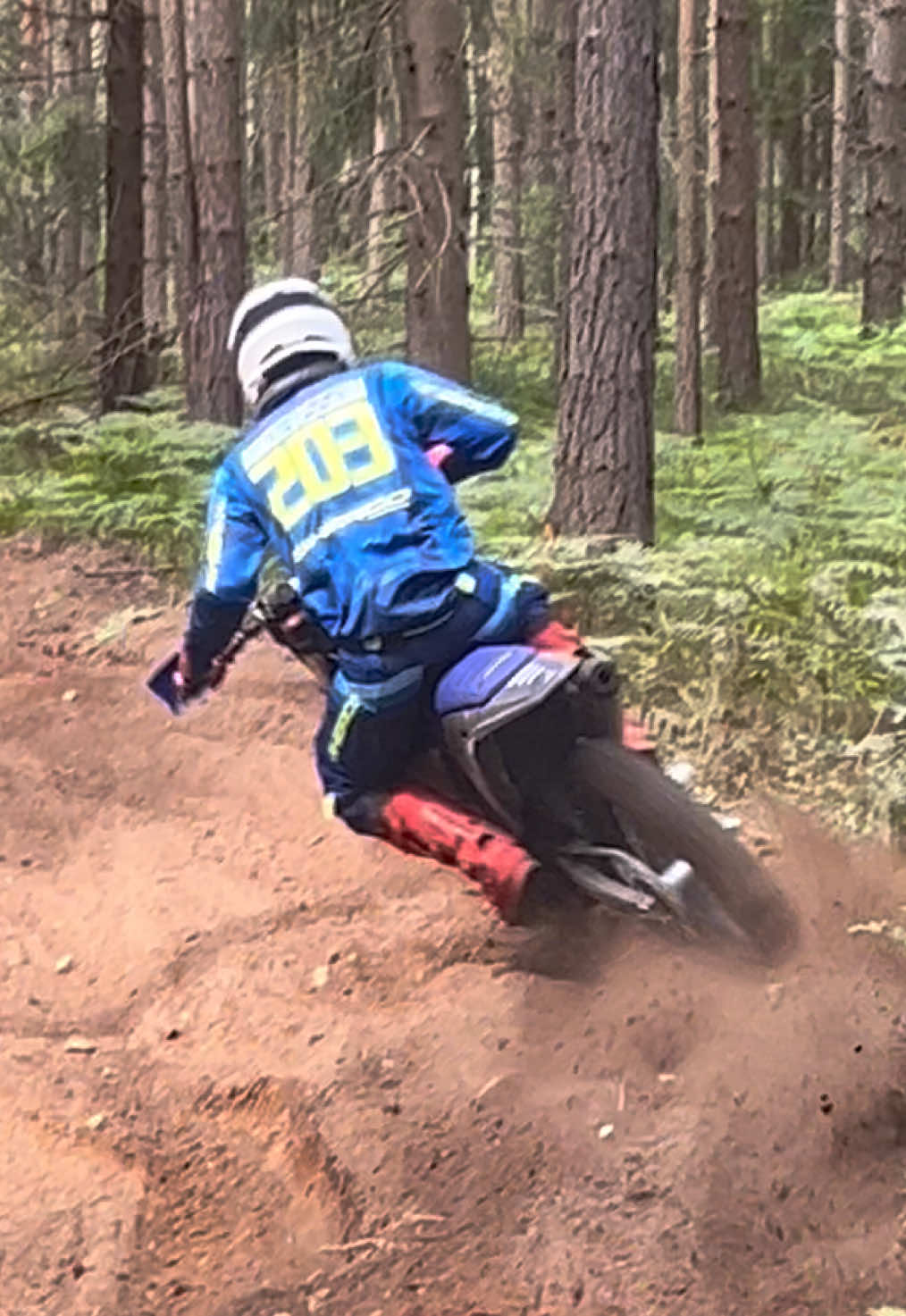 @HHRacingEnduroTeam