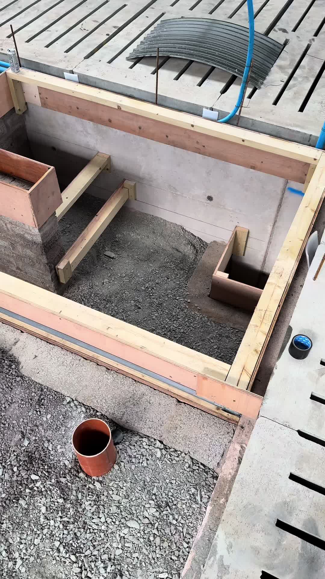 @Grant Plant & Construction