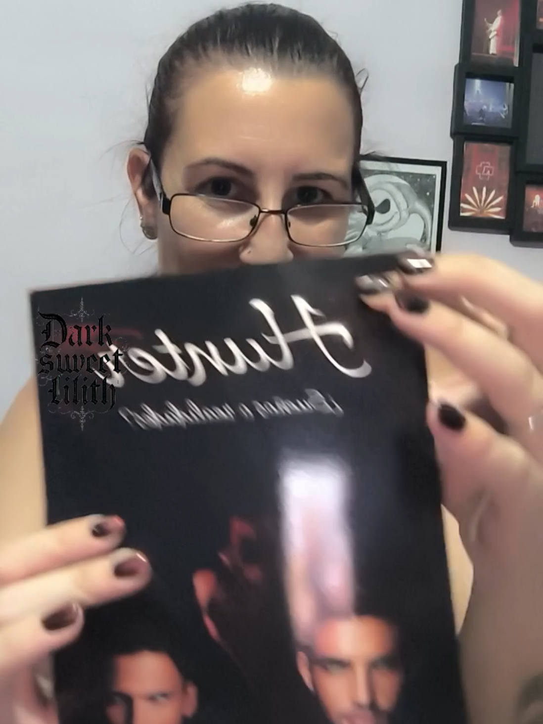 @darksweetlilith 📖📚