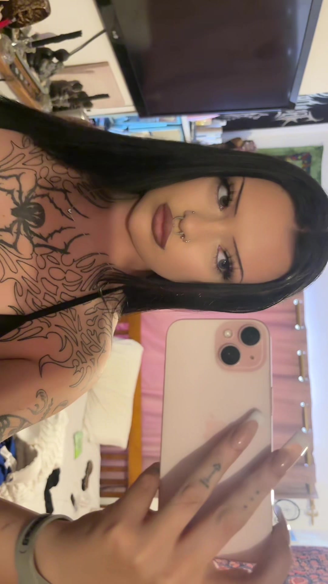 @FRANKIE ⛧