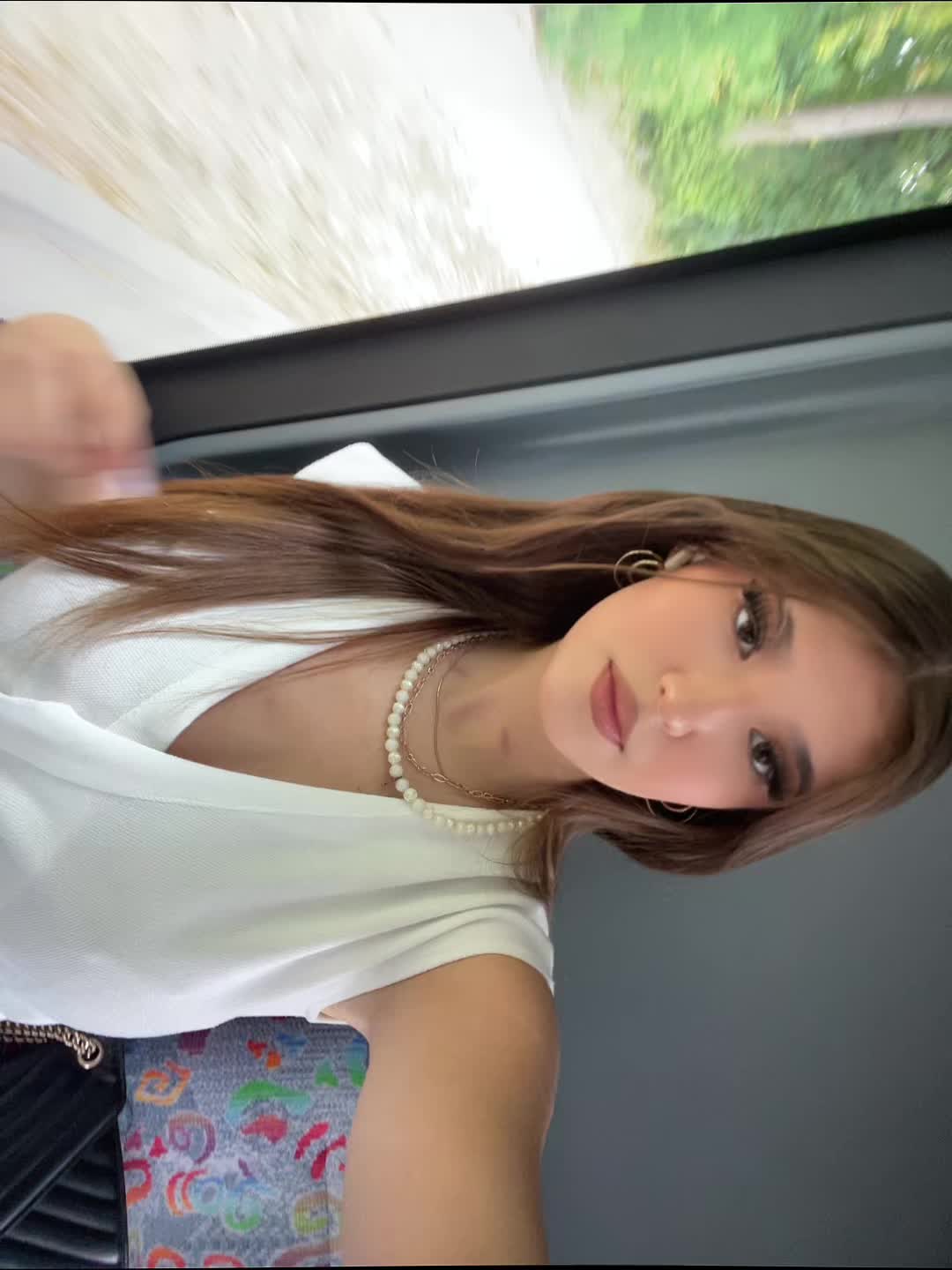 @julia_gsn17