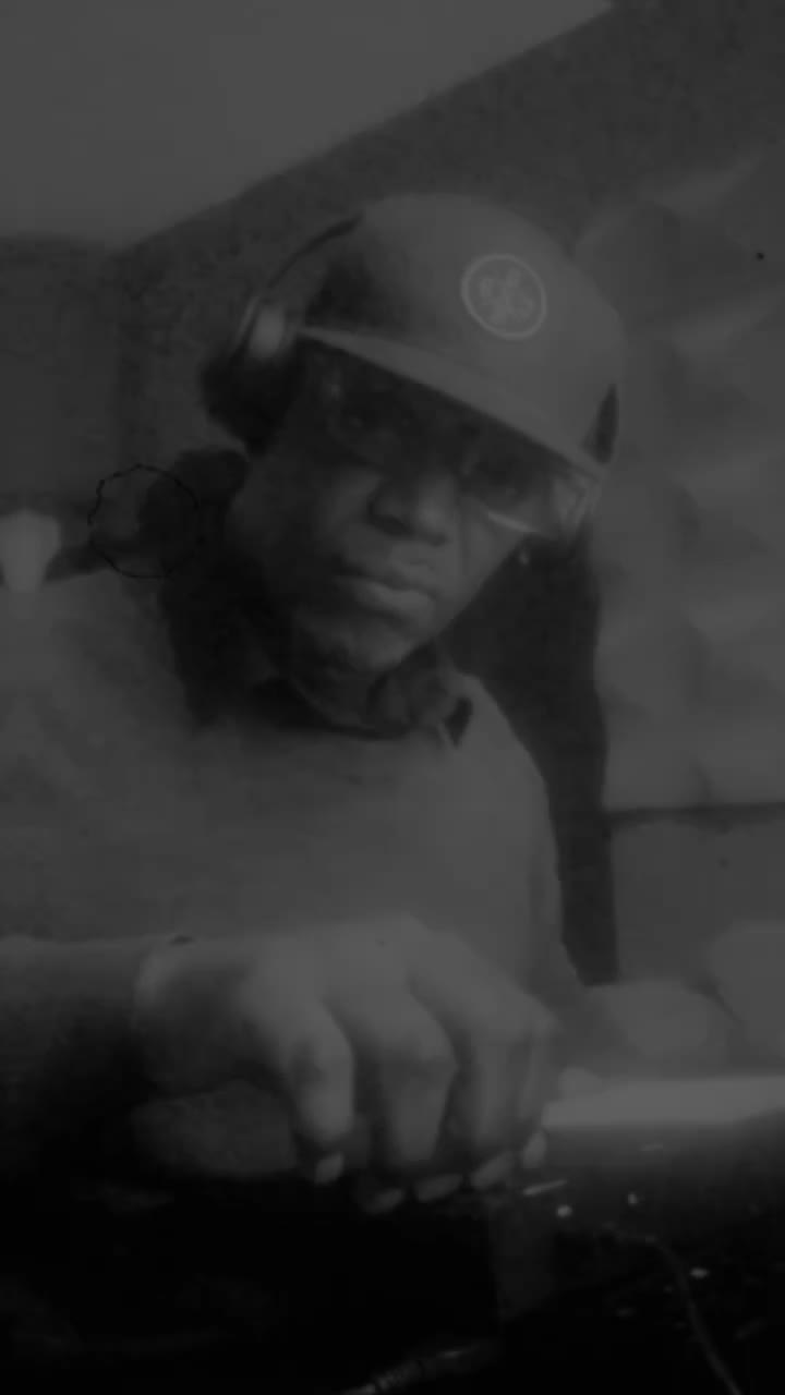 @BIGMAN_STUDIO100