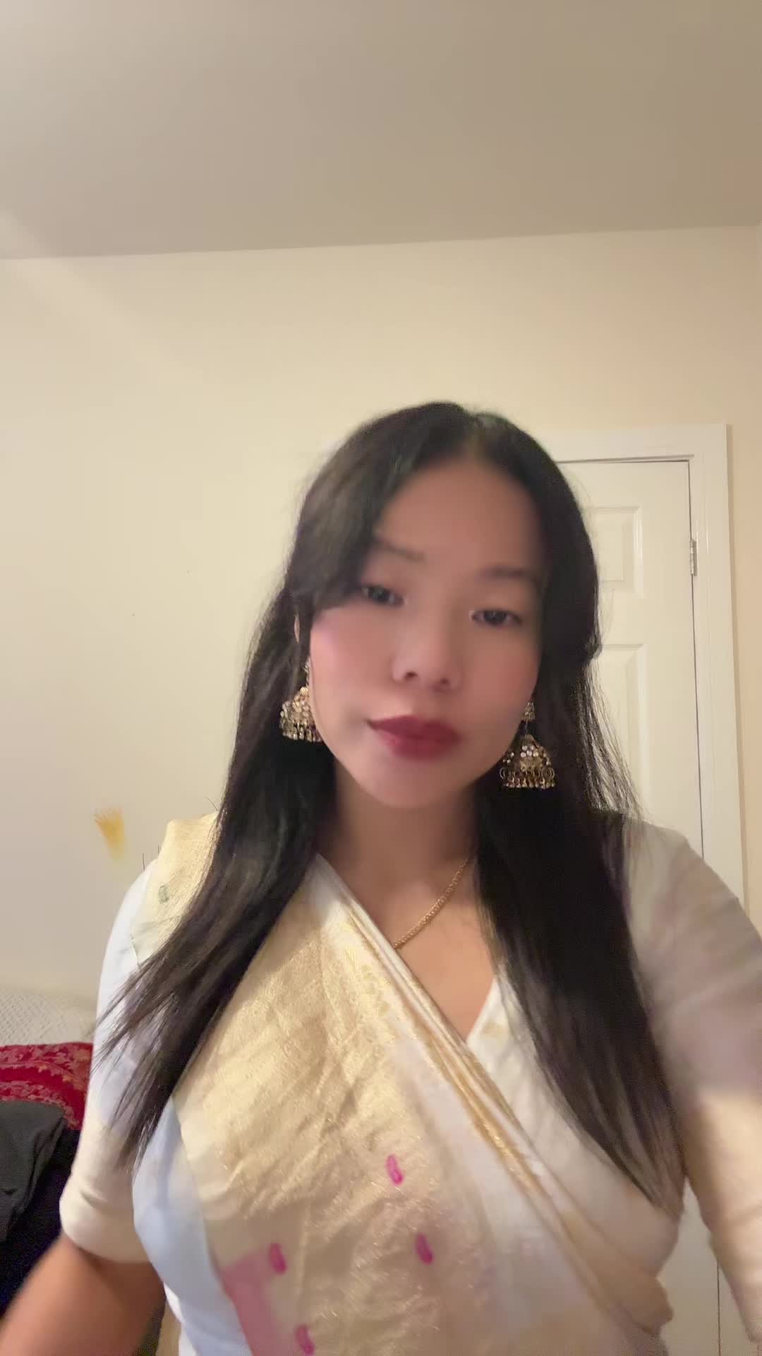 @𝕔𝕙𝕒𝕣𝕧𝕚𝕚-