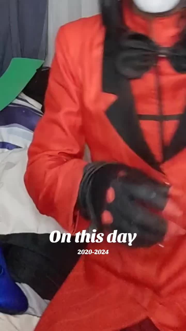 @vox/Alastorcosplay12345