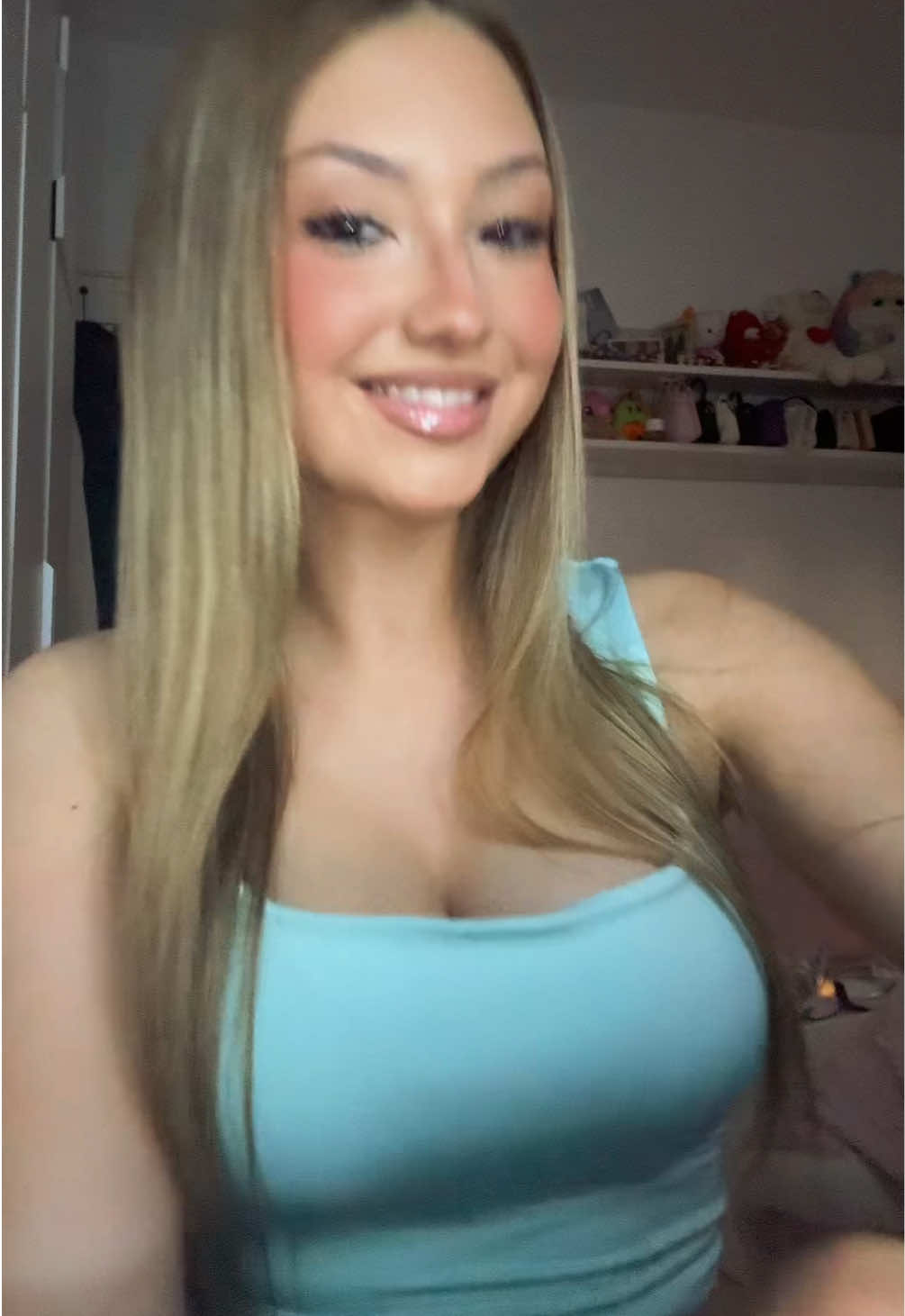 @𝐒𝐚𝐧𝐝𝐫𝐚