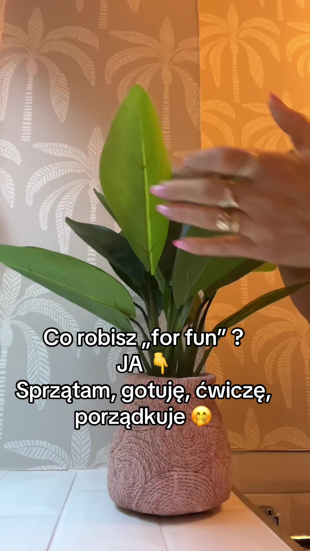 @KarolinaUKmama40+