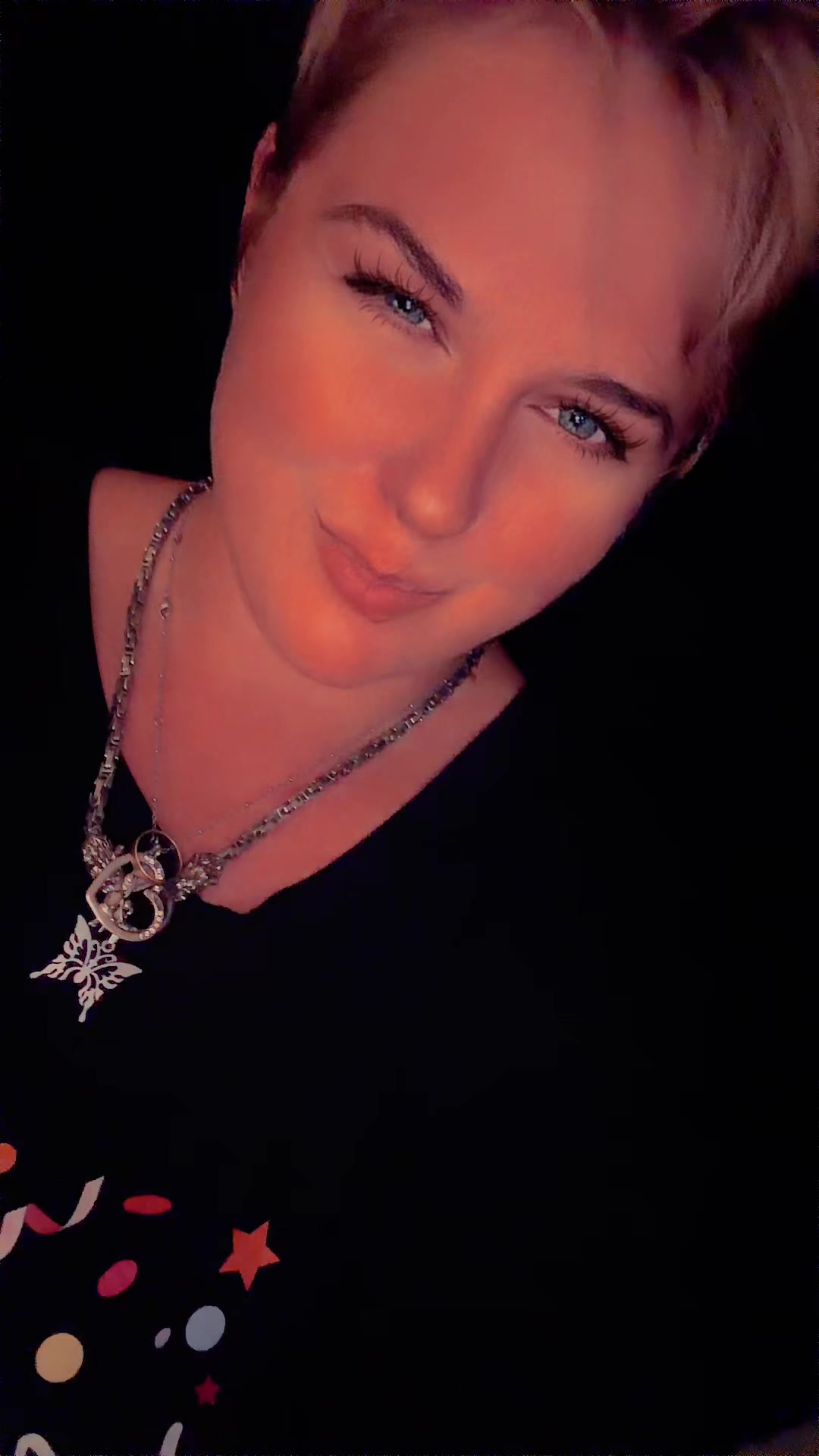@Carmen♥️😈~FoxiUndCarmen4live~