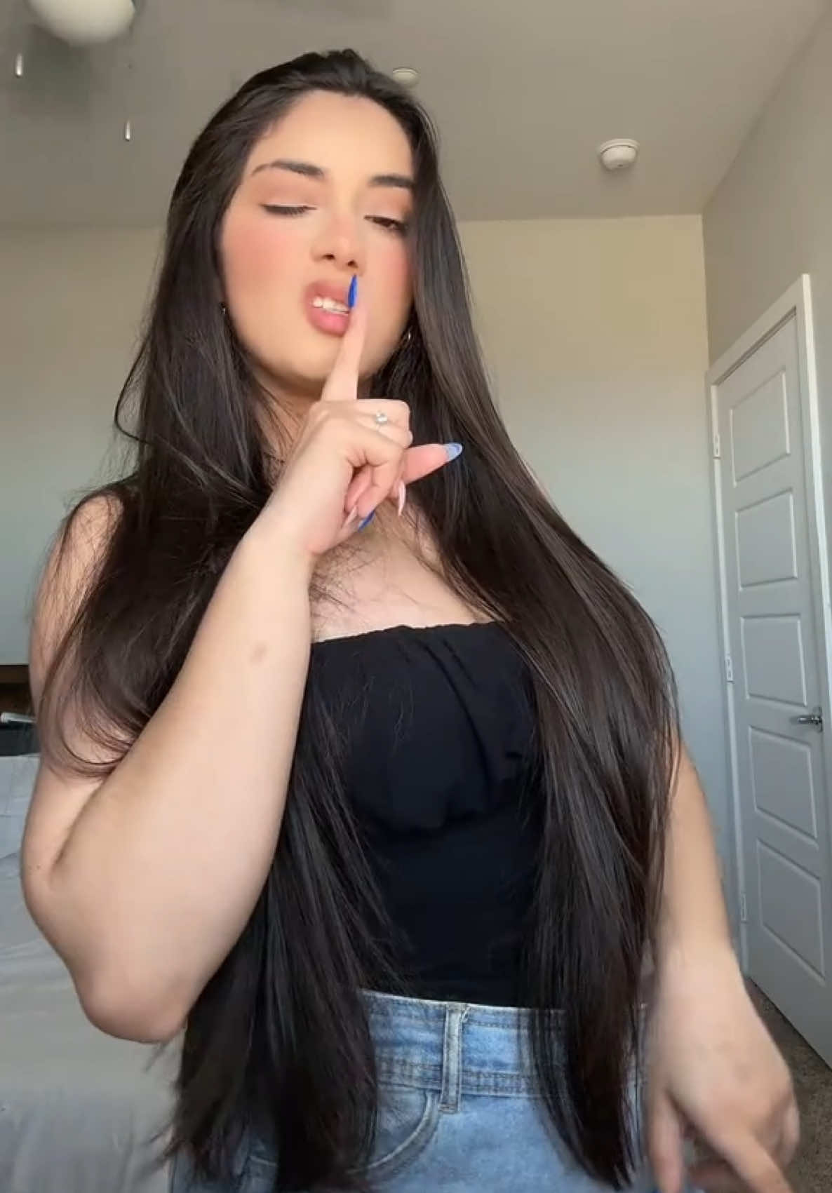 @Jul🦋