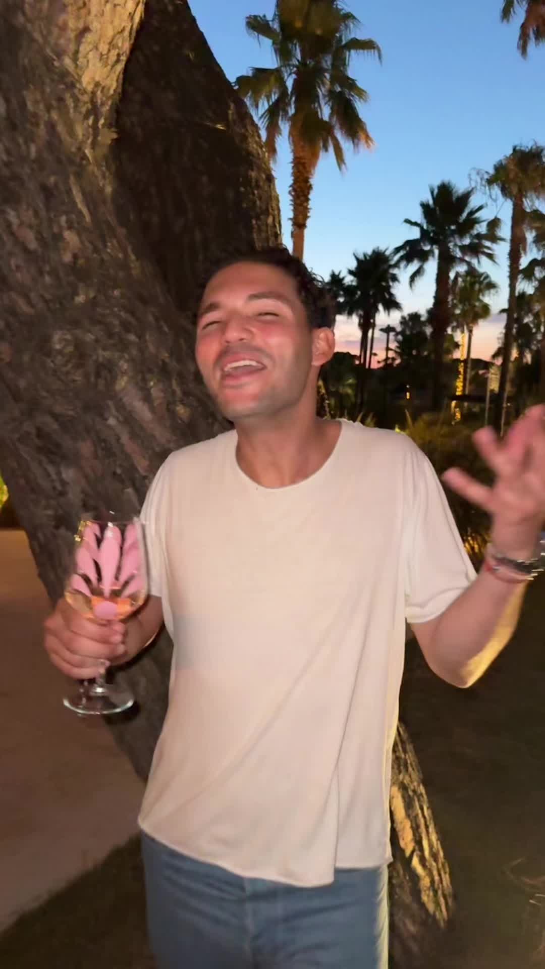 @Esos