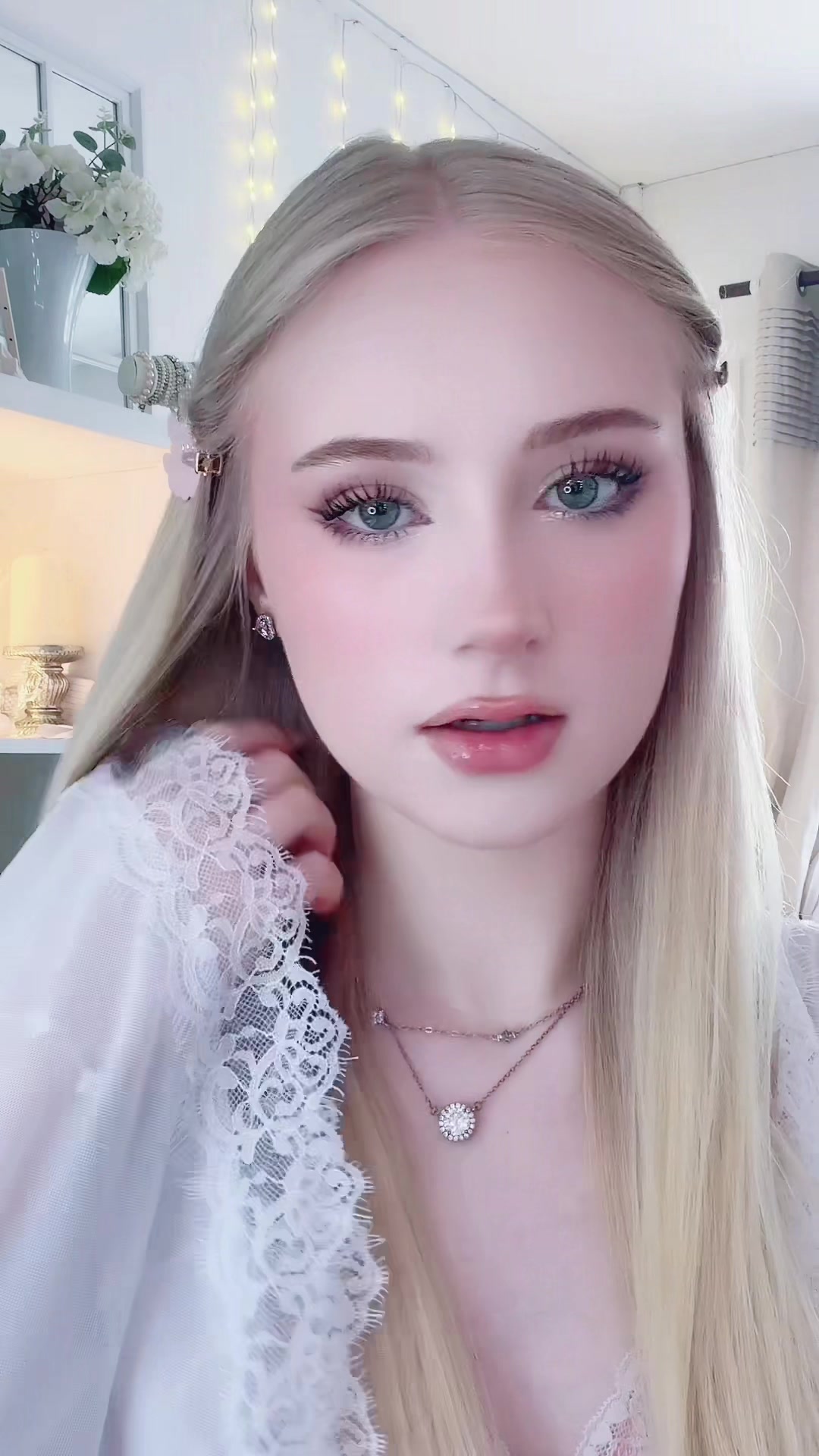 @Annabel Hughes 🦢🤍(mgmtbex)