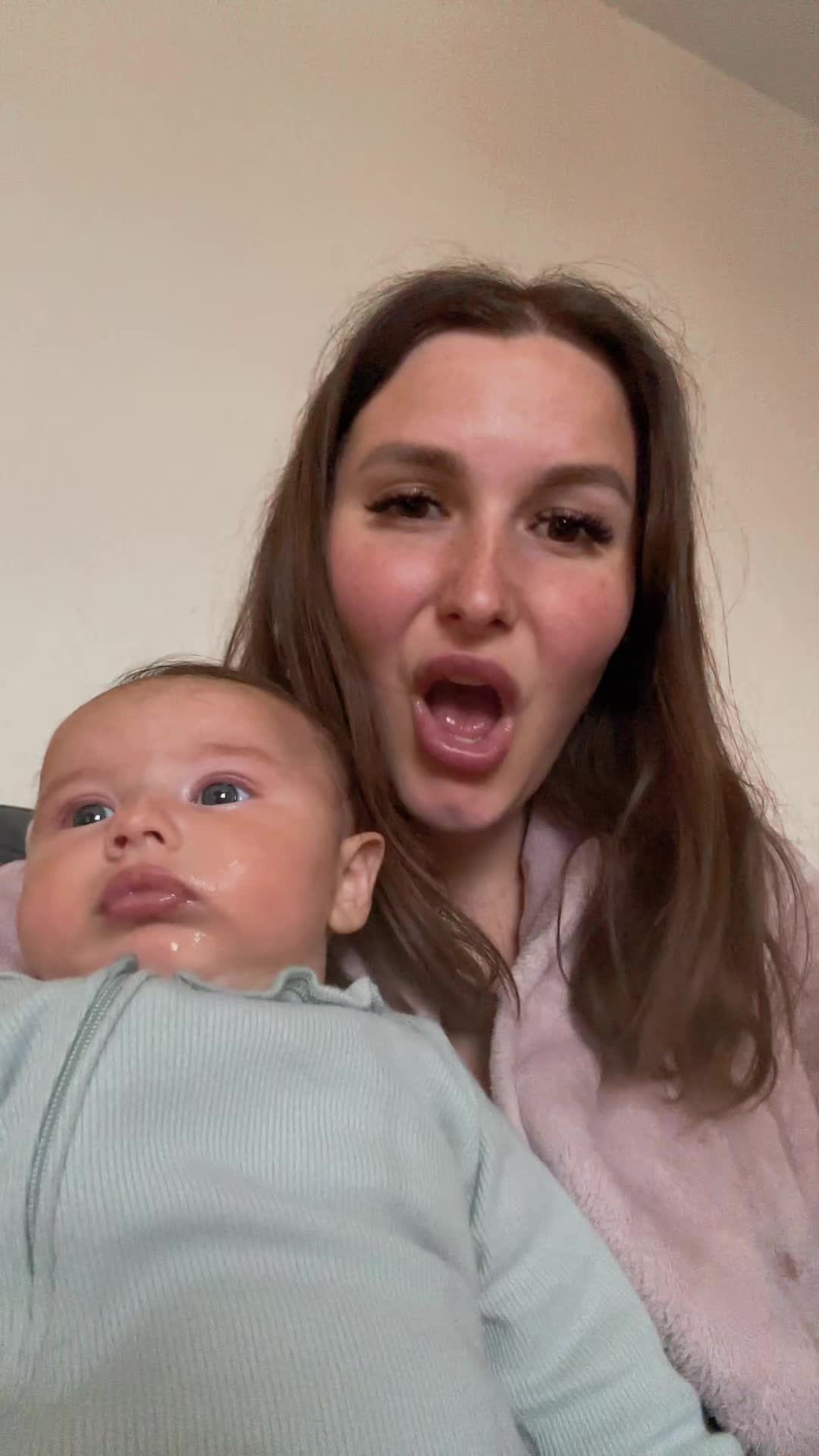 @Chloe Jade| SAHM💗💙💙
