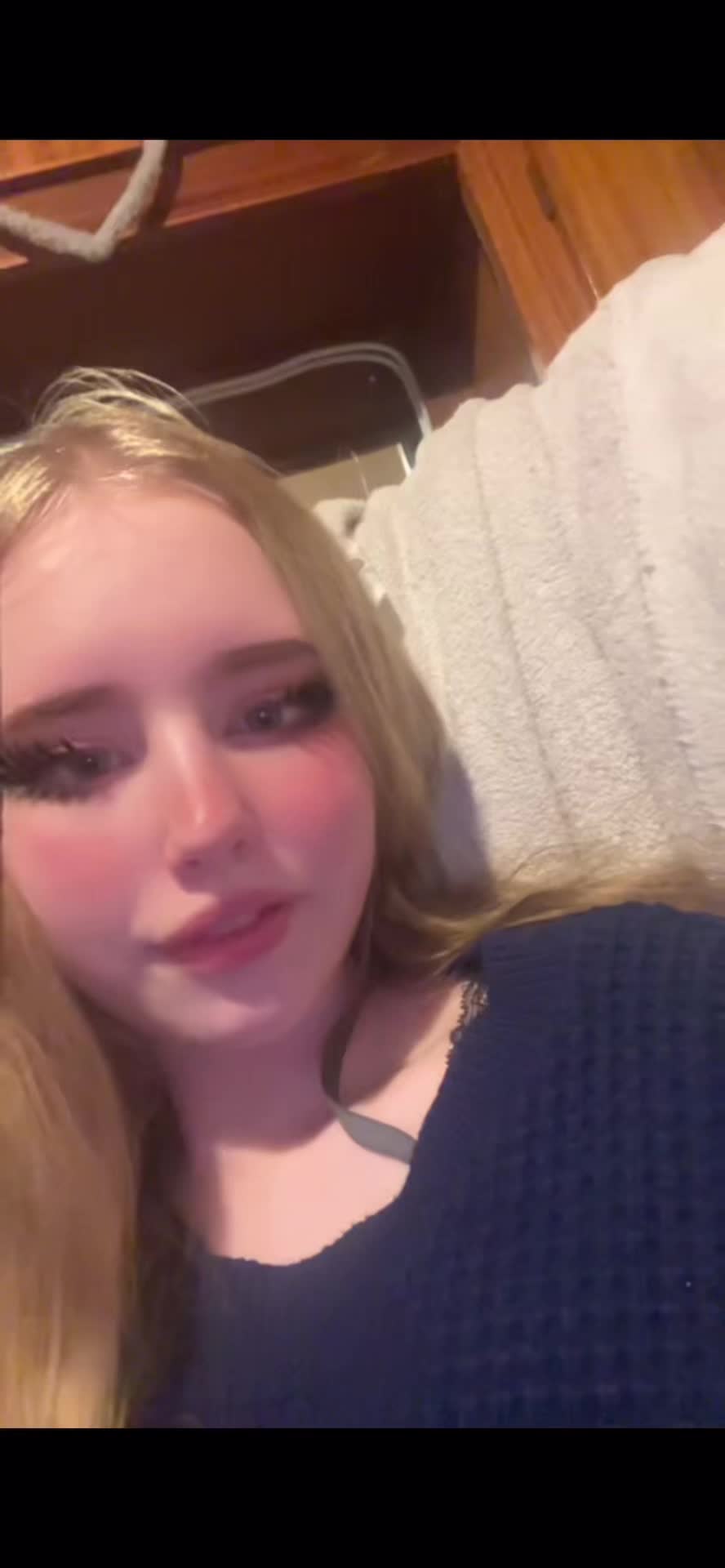 @Bella_love