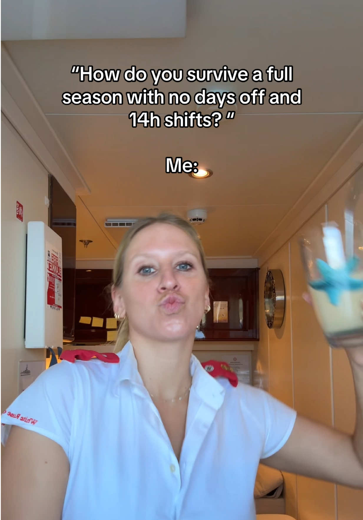 @StewardessLara