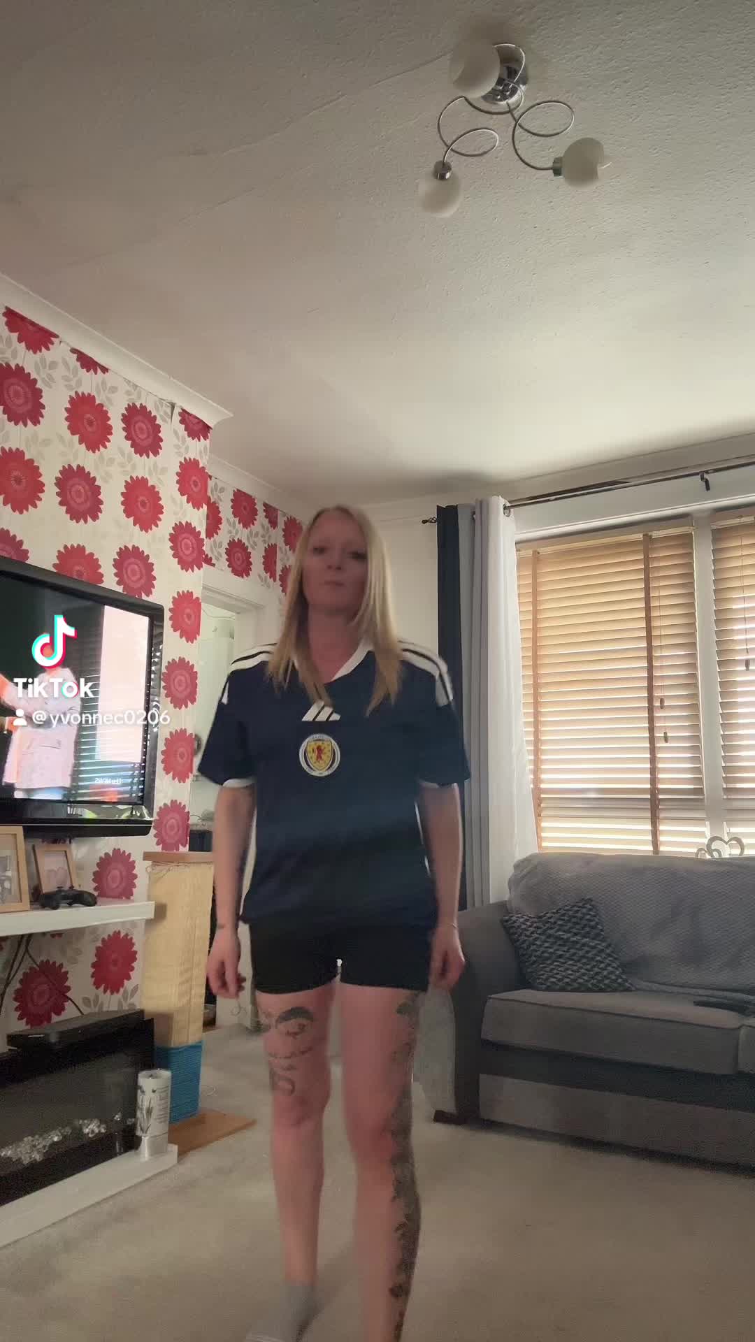 @Yvonne Cruick 🏴