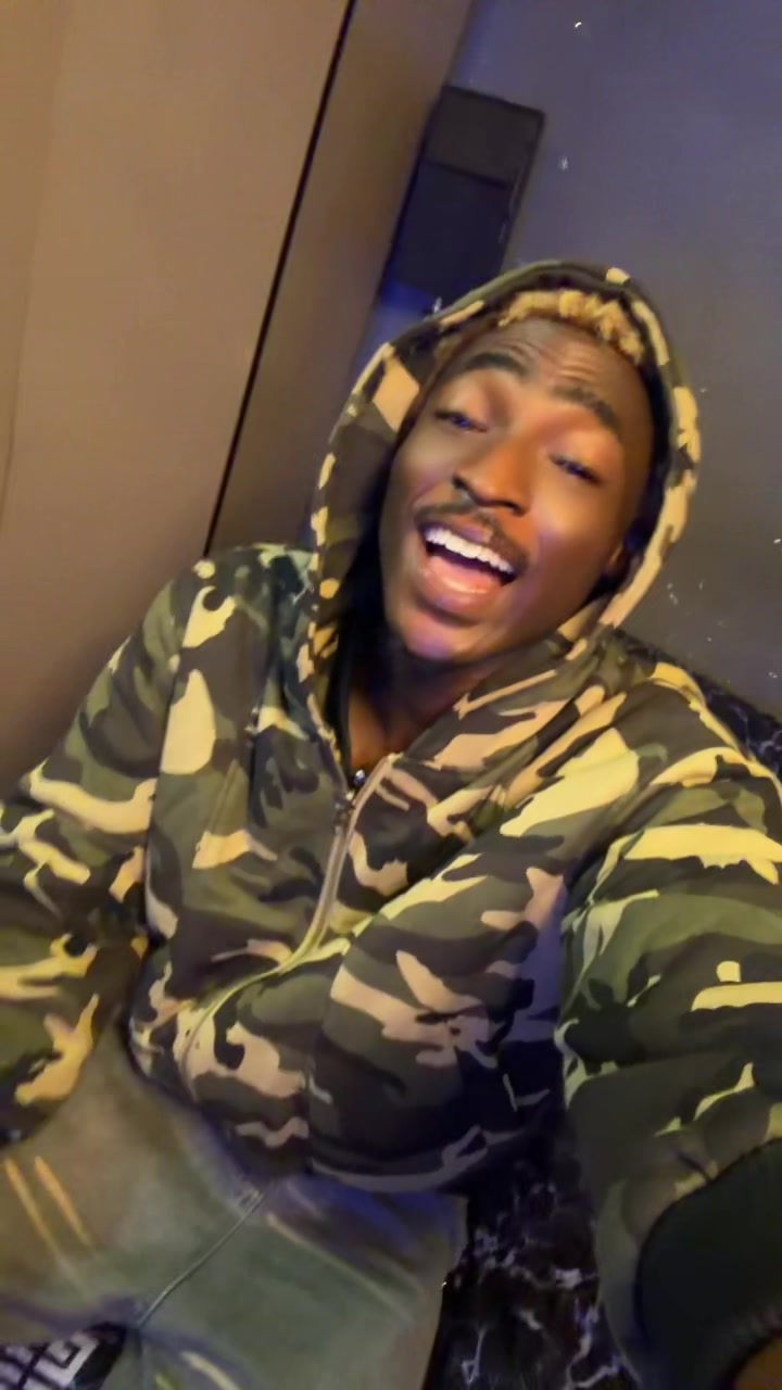 @Ṽł₦₦¥ ₡ᏫɄ₹₳₲€ 🏀🕷️