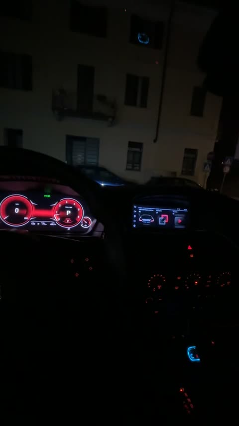 @Gaby 🇷🇴🇮🇹🥰