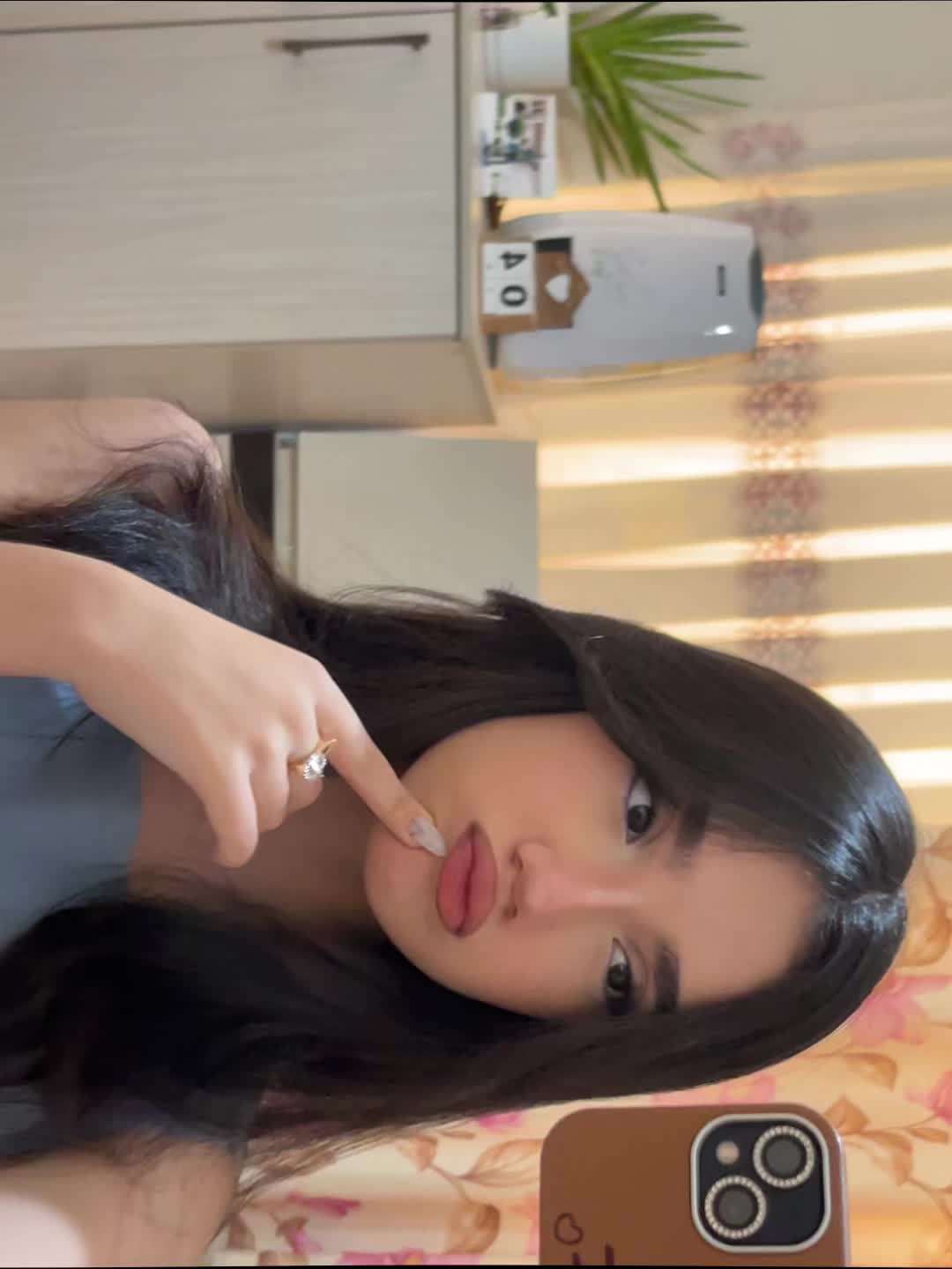 @🫐HELENA🫐