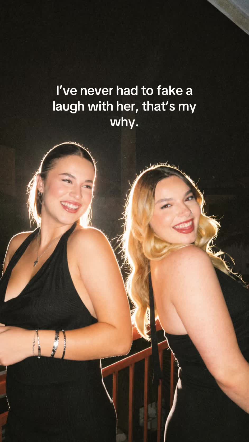 @mìa