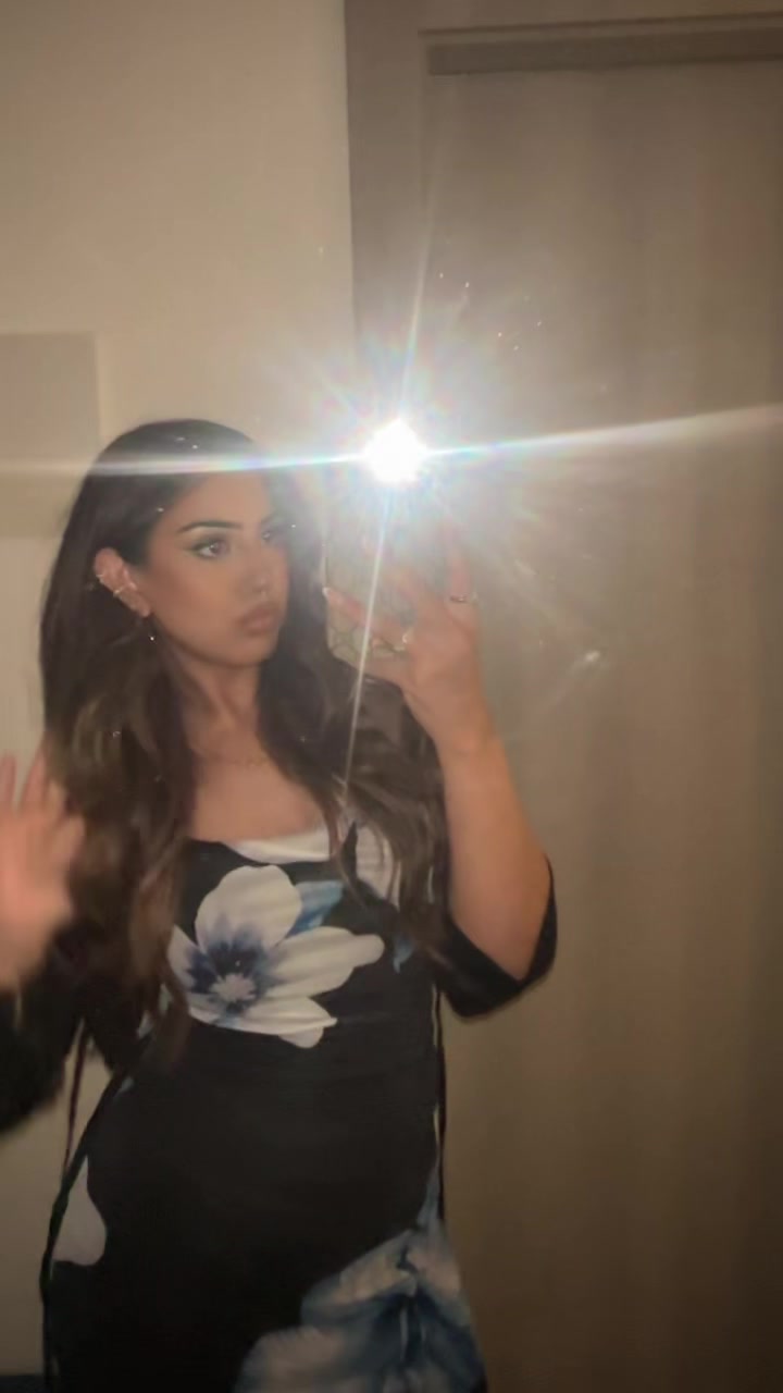 @arooj