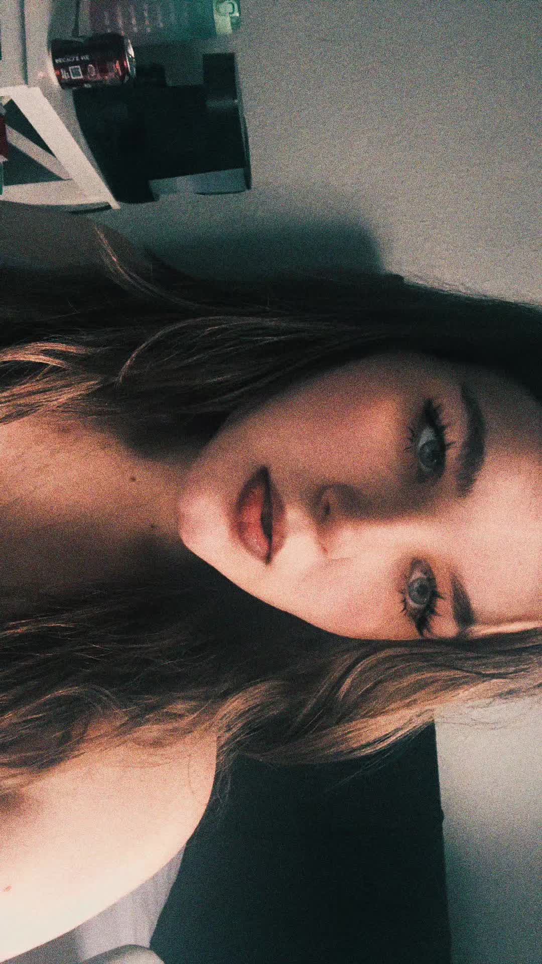 @Ell🦋🫶🏻