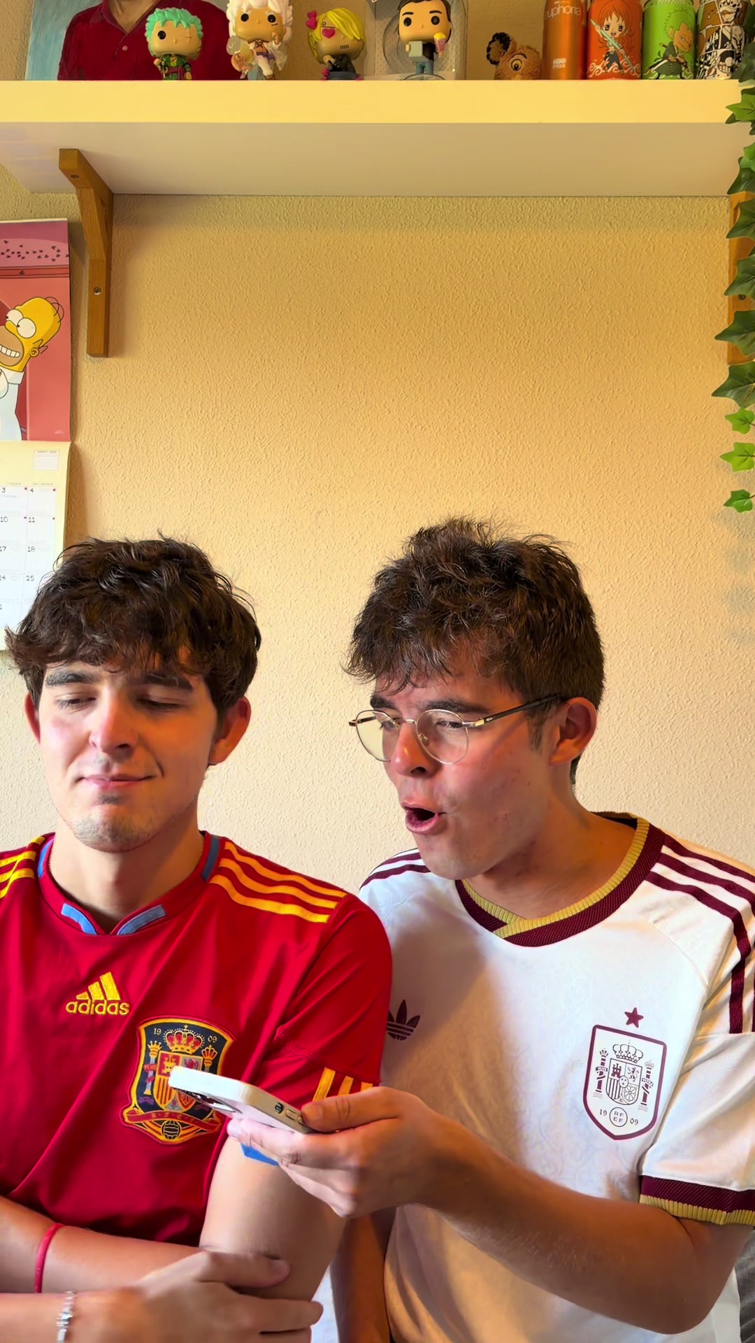 @Javier y Álvaro