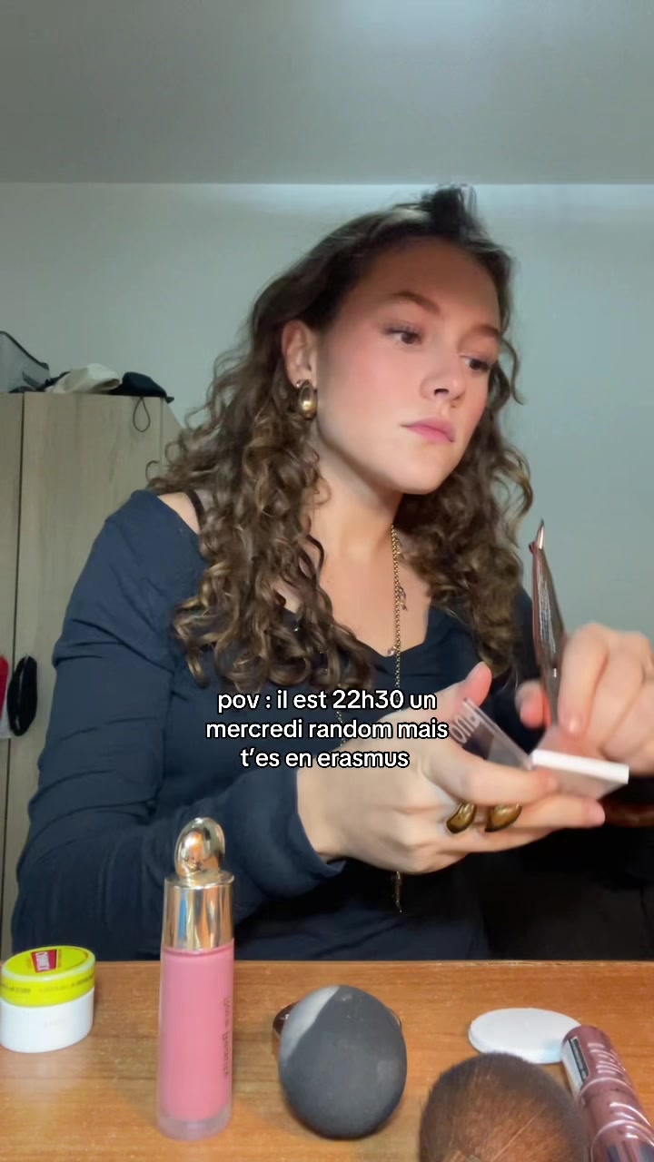 @lauraa