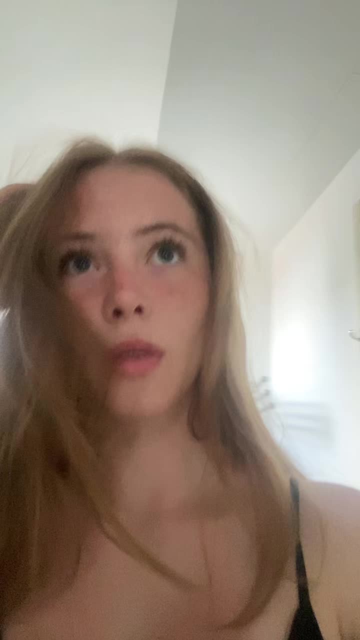 @isabella